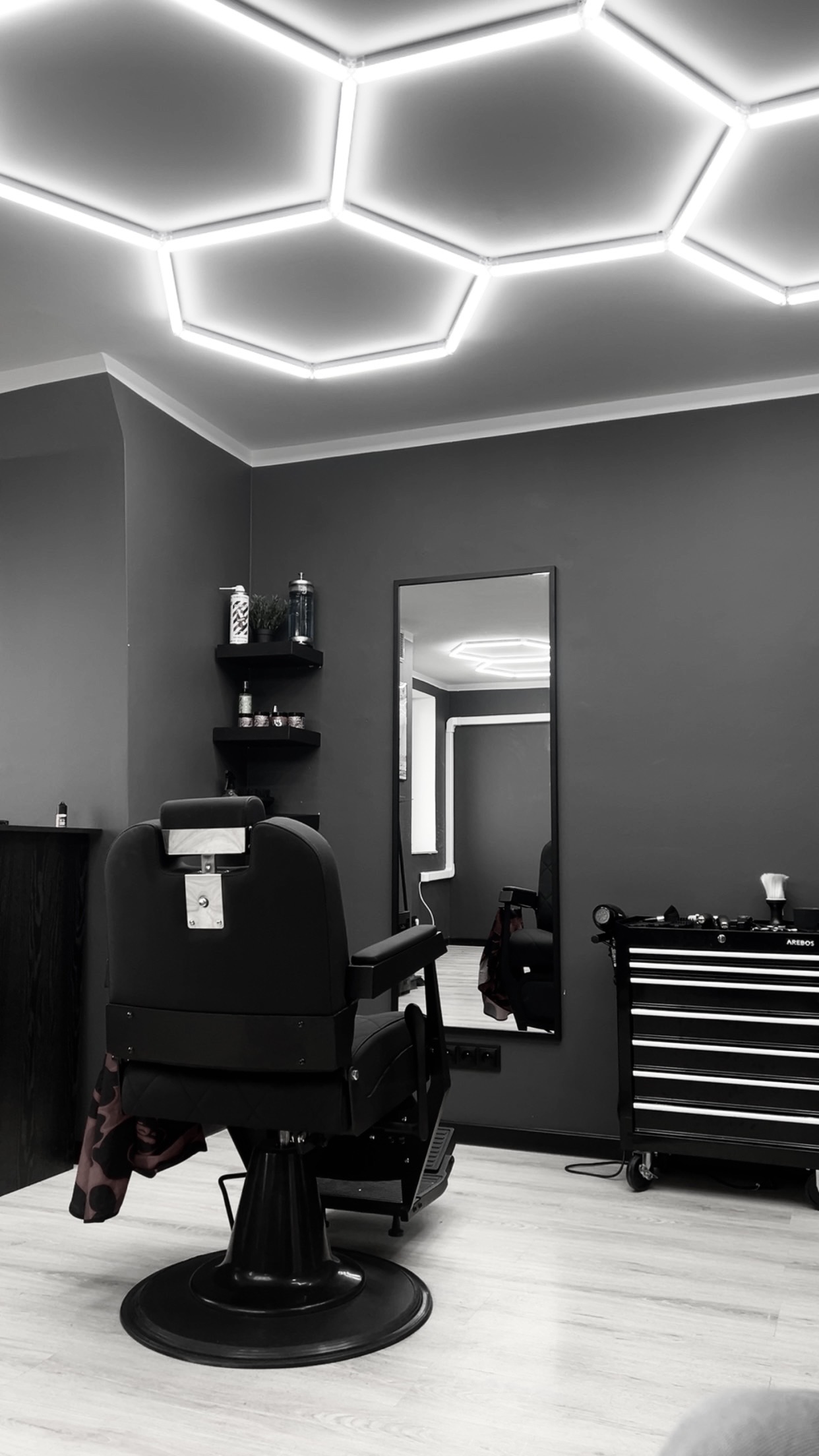 Wnętrze Fade Cut Studio Barbershop